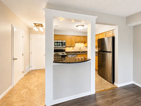 Tiny photo for 520 Biesterfield Road #209, Elk Grove Village, IL 60007 (MLS # 12690442)