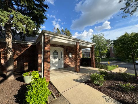 Tiny photo for 520 Biesterfield Road #209, Elk Grove Village, IL 60007 (MLS # 12690442)