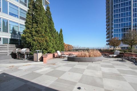Tiny photo for 1600 S PRAIRIE Avenue #1309, Chicago, IL 60616 (MLS # 12505220)