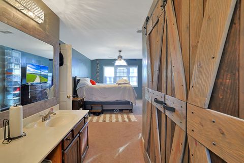 Tiny photo for 1620 Lexington Drive, Montgomery, IL 60538 (MLS # 12498881)