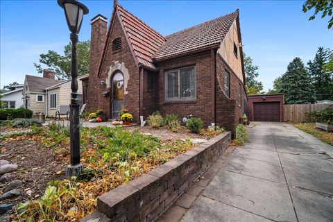 Tiny photo for 2015 E Taylor Street, Bloomington, IL 61701 (MLS # 12499418)