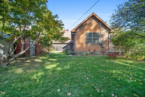 Tiny photo for 2015 E Taylor Street, Bloomington, IL 61701 (MLS # 12499418)