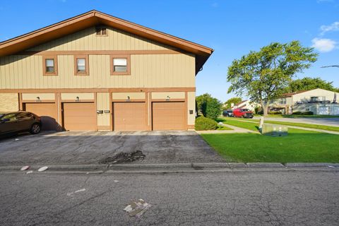 Tiny photo for 19400 Oak Avenue #1, Country Club Hills, IL 60478 (MLS # 12488907)