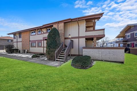 Photo of 19400 Oak Avenue #1, Country Club Hills, IL 60478 (MLS # 12488907)