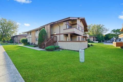 Tiny photo for 19400 Oak Avenue #1, Country Club Hills, IL 60478 (MLS # 12488907)