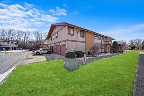 Tiny photo for 19400 Oak Avenue #1, Country Club Hills, IL 60478 (MLS # 12488907)