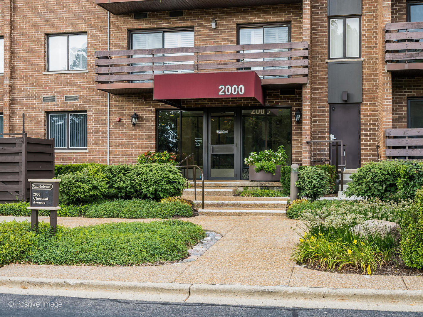 2000 Chestnut Avenue 308