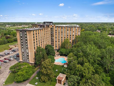 Tiny photo for 1 Renaissance Place #3PH, Palatine, IL 60067 (MLS # 12584184)