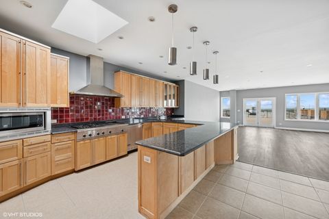 Tiny photo for 1 Renaissance Place #3PH, Palatine, IL 60067 (MLS # 12584184)