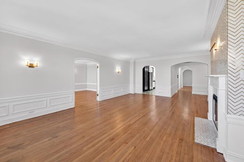 Tiny photo for 6901 S Oglesby Avenue #10A, Chicago, IL 60649 (MLS # 12732486)
