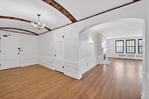 Tiny photo for 6901 S Oglesby Avenue #10A, Chicago, IL 60649 (MLS # 12732486)