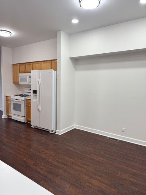 Tiny photo for 2122 Fulham Drive #2122, Naperville, IL 60564 (MLS # 12485421)