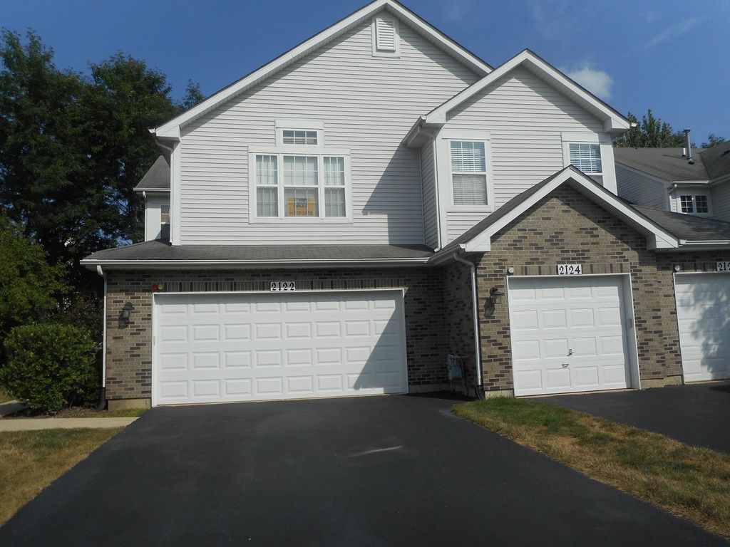 Photo for 2122 Fulham Drive #2122, Naperville, IL 60564 (MLS # 12485421)