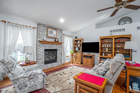 Tiny photo for 1951 W 59 Street, Davenport, IA 52806 (MLS # 12617976)