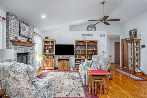 Tiny photo for 1951 W 59 Street, Davenport, IA 52806 (MLS # 12617976)