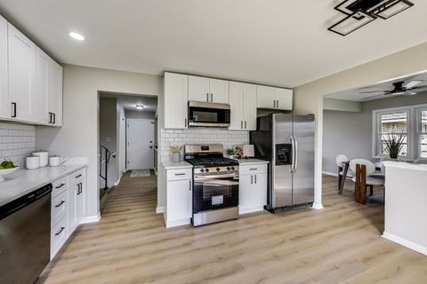 Tiny photo for 16617 Kimbark Avenue, South Holland, IL 60473 (MLS # 12496567)