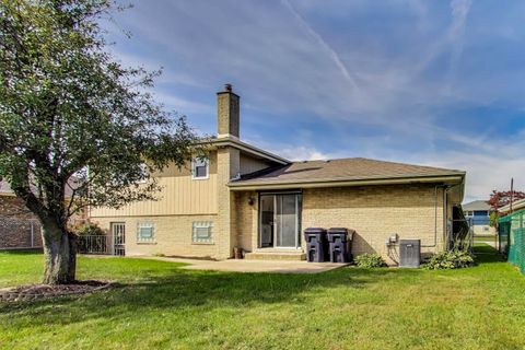 Tiny photo for 16617 Kimbark Avenue, South Holland, IL 60473 (MLS # 12496567)