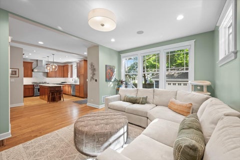 Tiny photo for 1119 Oak Avenue, Evanston, IL 60202 (MLS # 12770634)