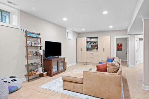 Tiny photo for 1119 Oak Avenue, Evanston, IL 60202 (MLS # 12770634)