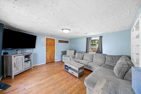 Tiny photo for 817 S Hugh Street, Plano, IL 60545 (MLS # 12700155)