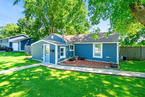 Tiny photo for 817 S Hugh Street, Plano, IL 60545 (MLS # 12700155)