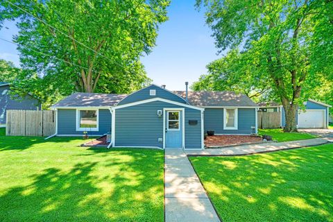 Photo of 817 S Hugh Street, Plano, IL 60545 (MLS # 12700155)