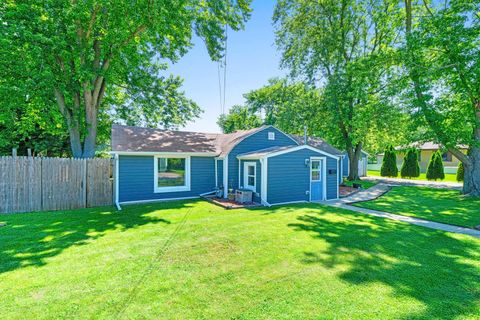 Tiny photo for 817 S Hugh Street, Plano, IL 60545 (MLS # 12700155)
