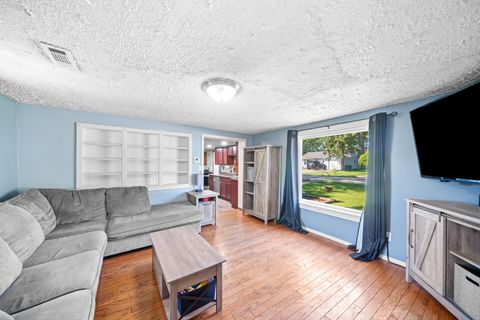 Tiny photo for 817 S Hugh Street, Plano, IL 60545 (MLS # 12700155)
