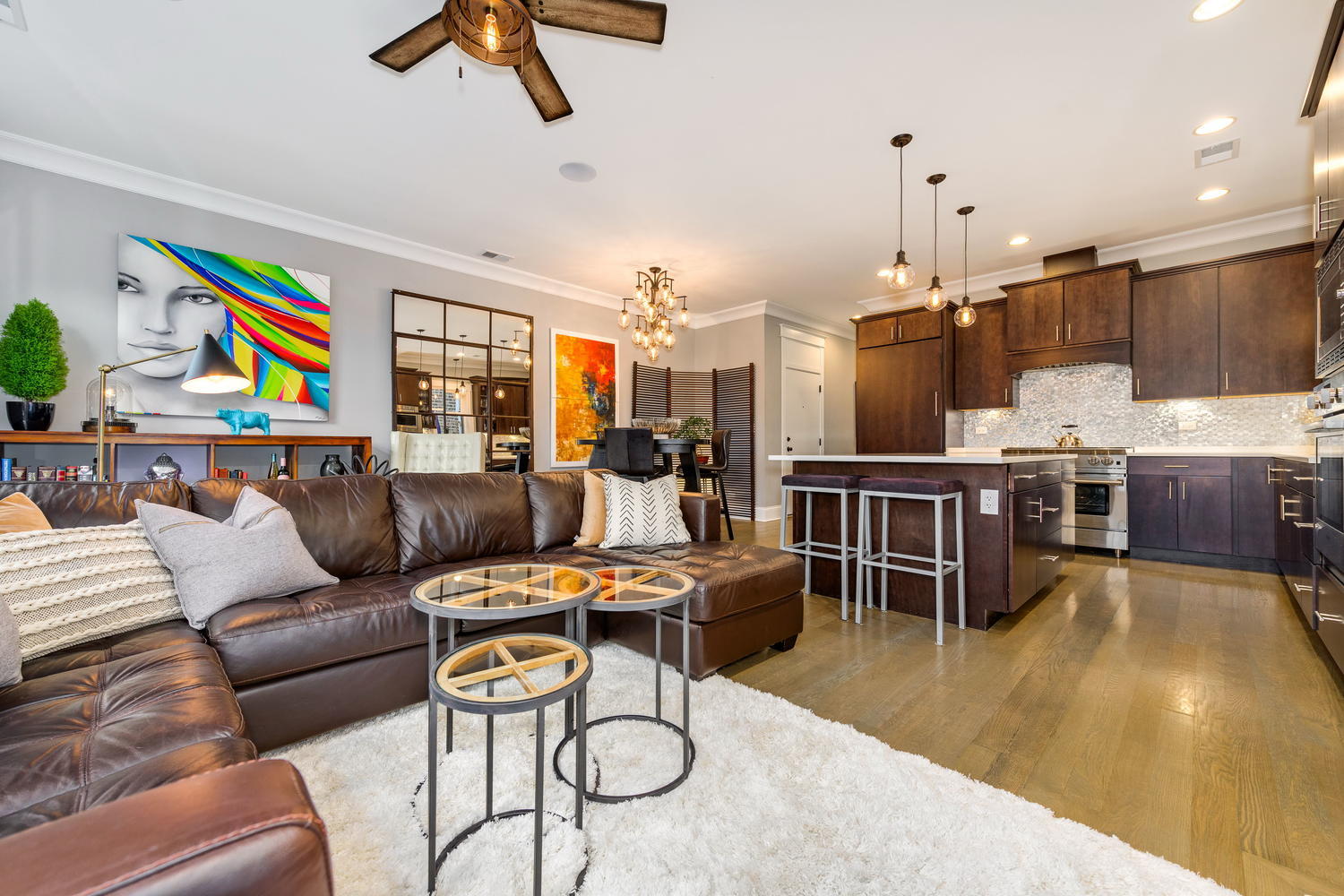 1457 W Carmen Avenue 3W