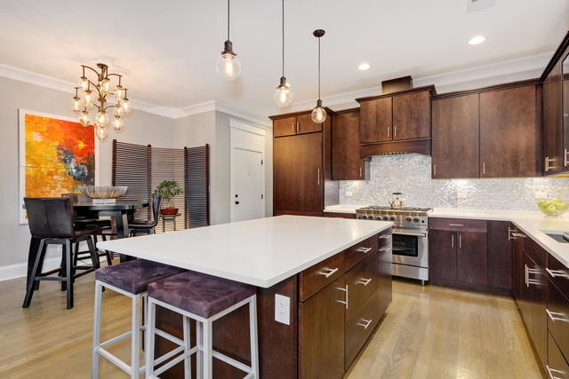 1457 W Carmen Avenue 3W