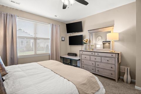 Tiny photo for 239 Durham Street, North Aurora, IL 60542 (MLS # 12520593)