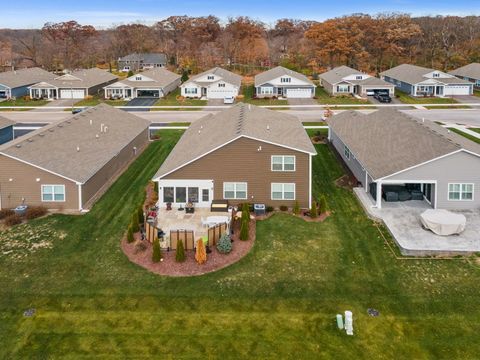 Tiny photo for 239 Durham Street, North Aurora, IL 60542 (MLS # 12520593)