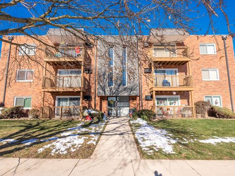 Photo of 5752 W 128th Street #103, Crestwood, IL 60418 (MLS # 12530167)