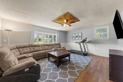 Tiny photo for 14849 Park Avenue, Oak Forest, IL 60452 (MLS # 12661587)
