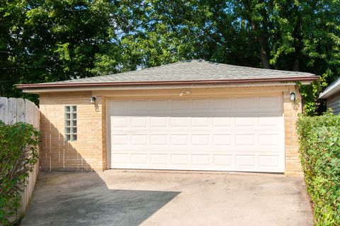 Tiny photo for 9246 Kildare Avenue, Skokie, IL 60076 (MLS # 12466939)