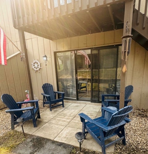 Tiny photo for 17 Saint Thomas Colony #4, Fox Lake, IL 60020 (MLS # 12776130)