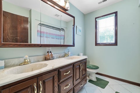 Tiny photo for 10 S Hampton Court, Crete, IL 60417 (MLS # 12770324)