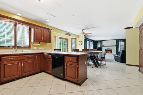 Tiny photo for 10 S Hampton Court, Crete, IL 60417 (MLS # 12770324)