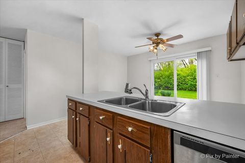Tiny photo for 20 Red Oak Trail, Cary, IL 60013 (MLS # 12496498)