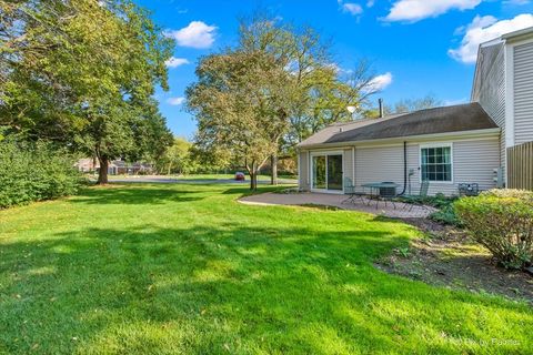 Tiny photo for 20 Red Oak Trail, Cary, IL 60013 (MLS # 12496498)