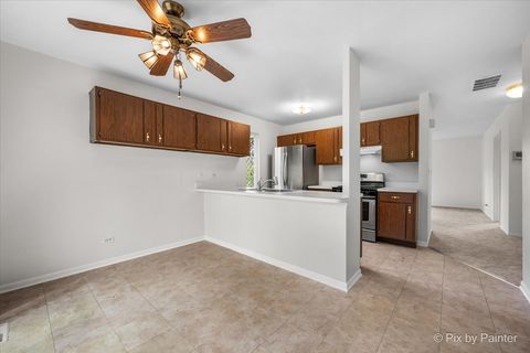 Tiny photo for 20 Red Oak Trail, Cary, IL 60013 (MLS # 12496498)