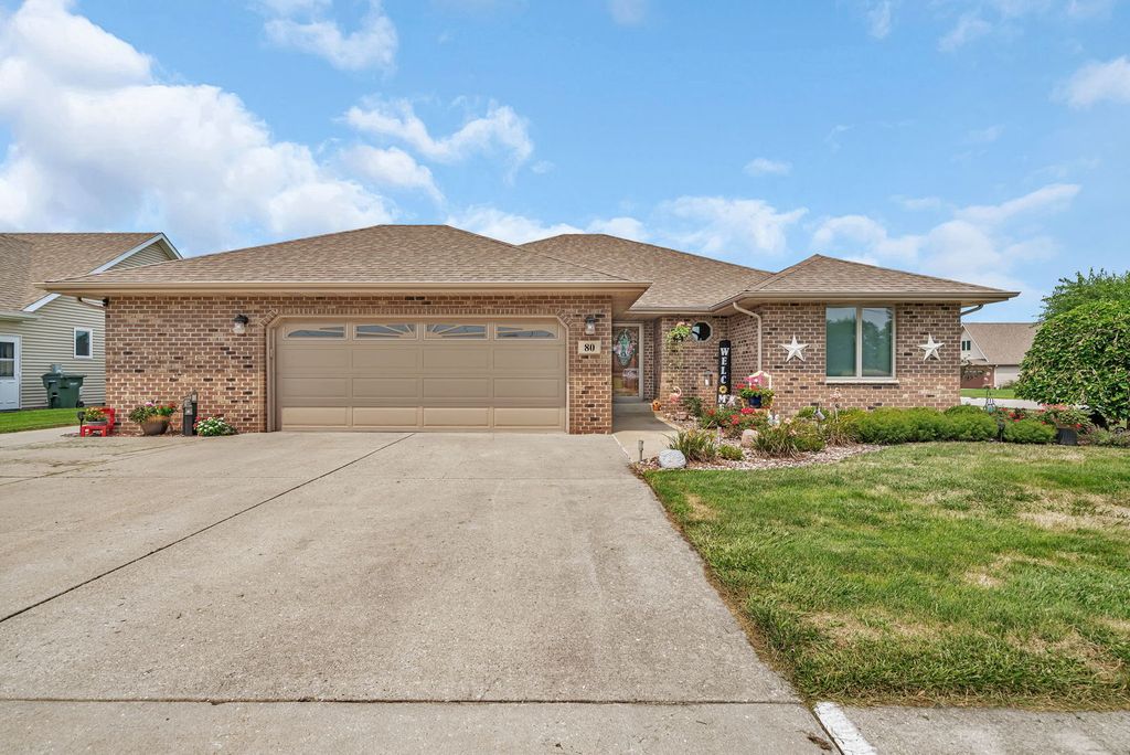 Photo for 80 E Spring Road, Coal City, IL 60416 (MLS # 12436601)