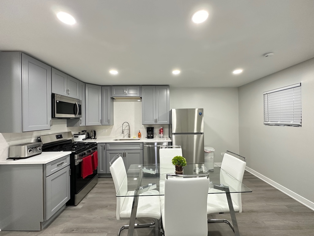 1937 W GRAND Avenue 1