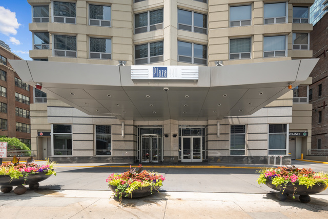440 N Wabash Avenue 4905