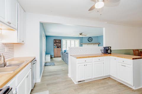 Tiny photo for 1531 Maplewood Avenue, Hanover Park, IL 60133 (MLS # 12649737)