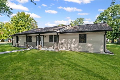 Tiny photo for 402 Beeson Drive, Urbana, IL 61802 (MLS # 12482771)