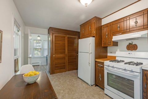 Tiny photo for 1201 Lincoln Avenue, Fox River Grove, IL 60021 (MLS # 12785453)