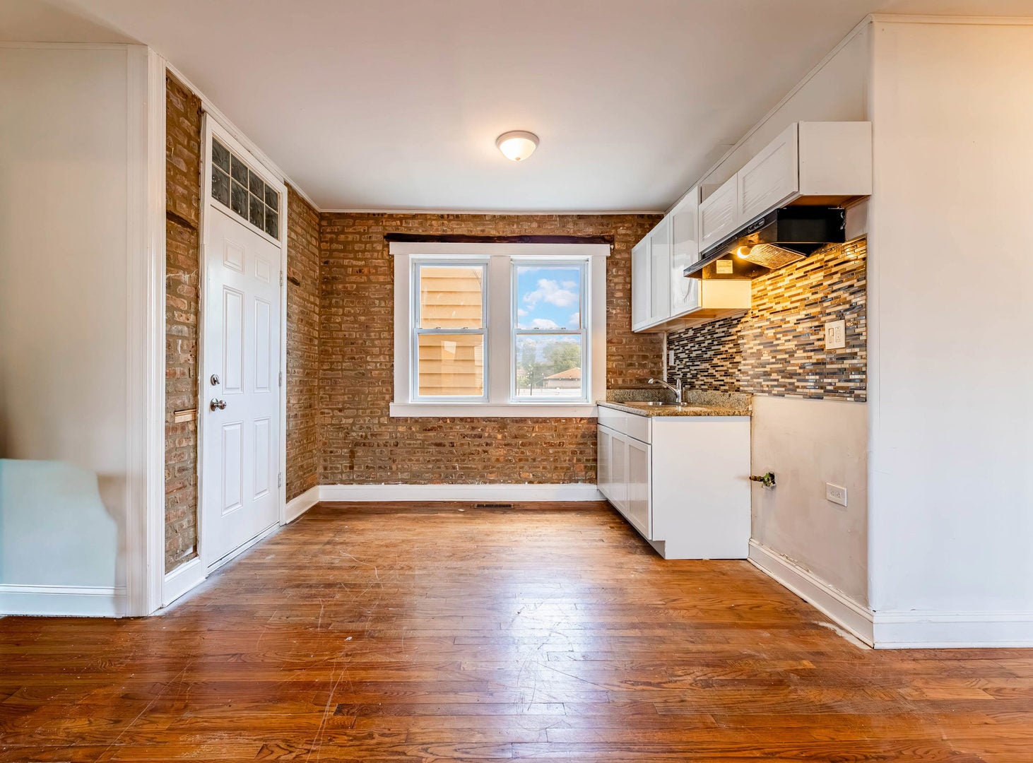 1633 W 76th Street 1W