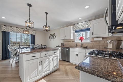 Tiny photo for 625 Superior Drive, Romeoville, IL 60446 (MLS # 12553286)