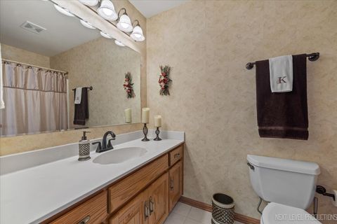 Tiny photo for 625 Superior Drive, Romeoville, IL 60446 (MLS # 12553286)